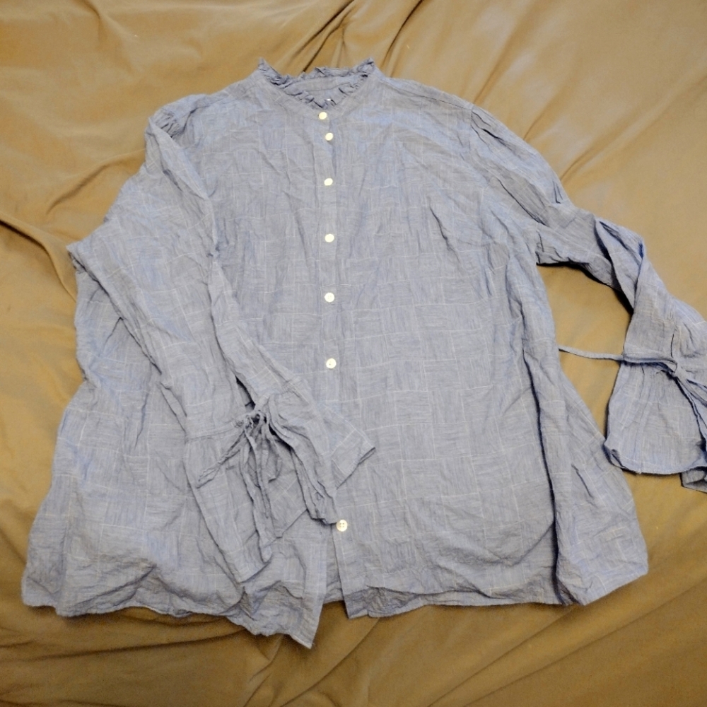 blue button down blouse